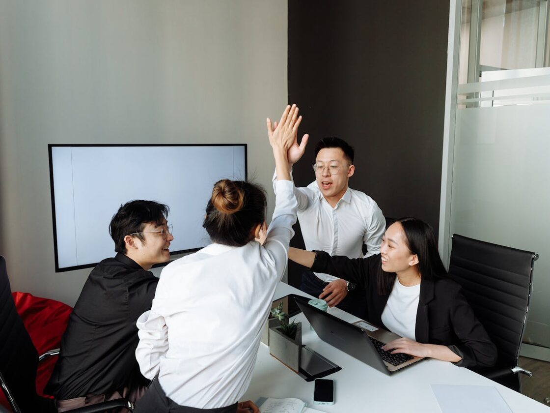 鼎盛信託 — 資深信託、法律與財富規劃團隊
